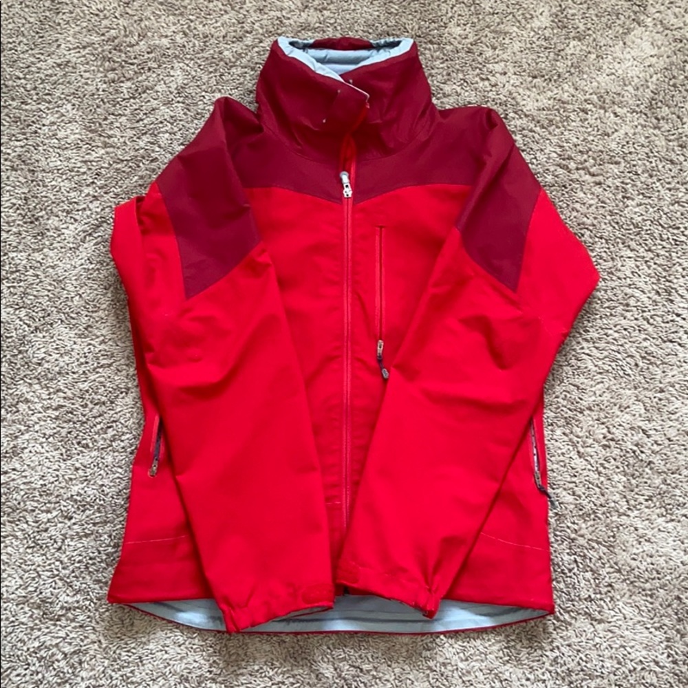 Patagonia Women’s ski jacket shell - medium